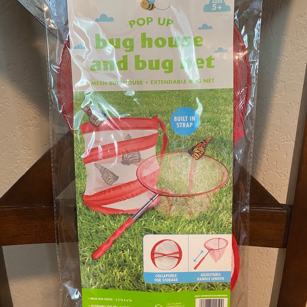 Pop up bug house and net